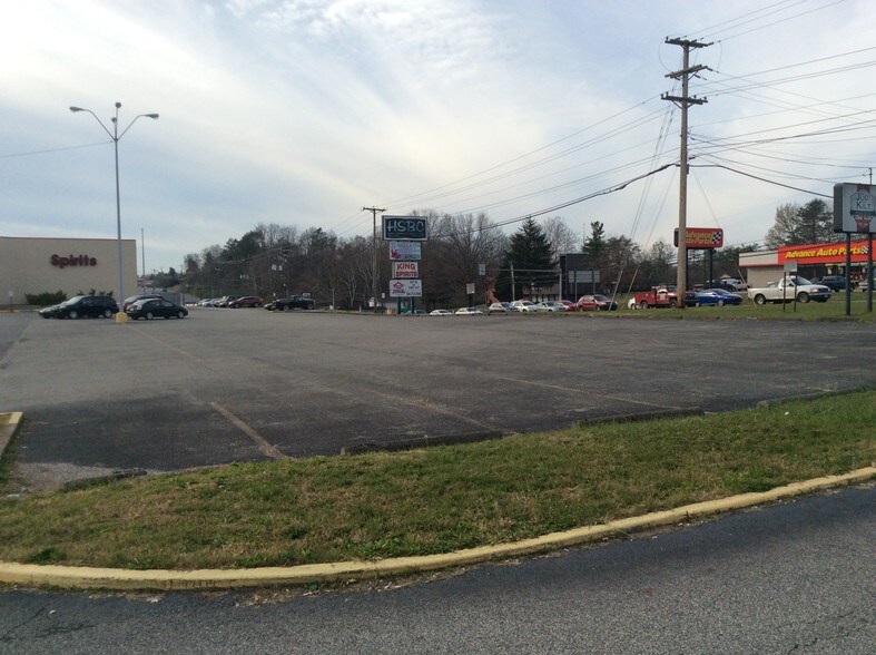 More Photos Of 5636 US Route 60, Huntington Unknown For Lease