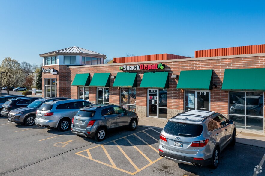 More Photos Of Watertown Rd, Pewaukee Unknown For Lease