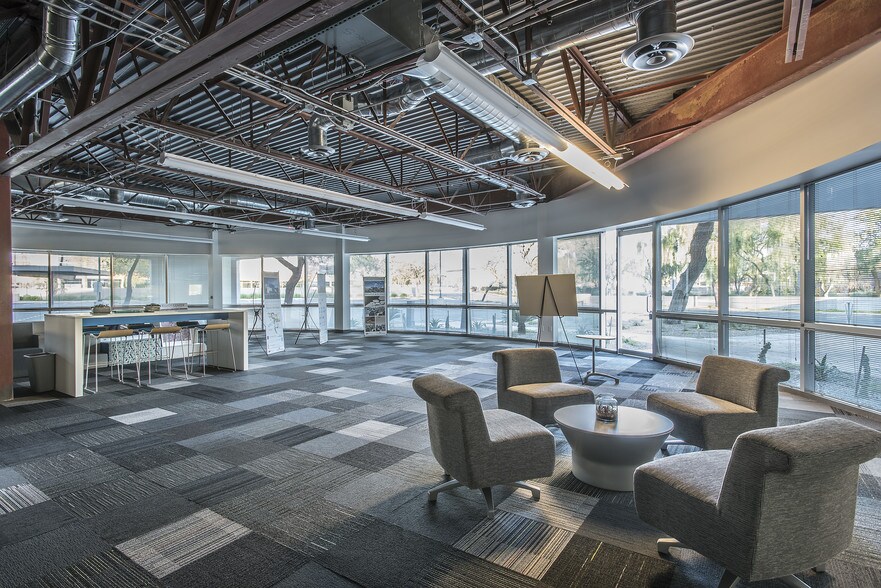 More Photos Of 875 W Elliot Rd, Tempe Office For Sale