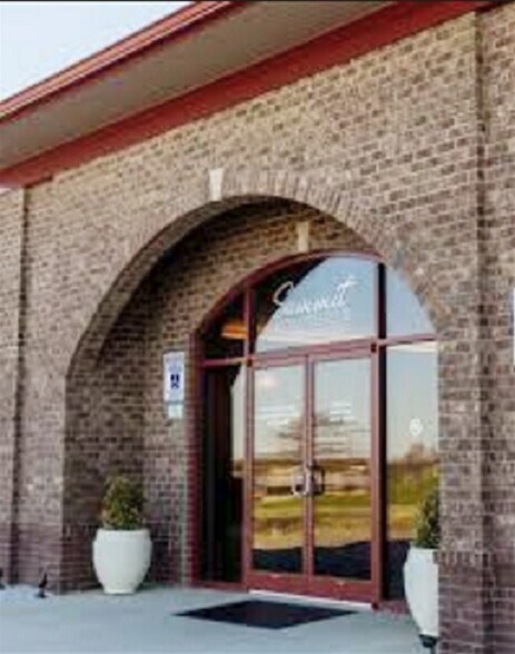 More Photos Of 1921 Leitchfield Rd, Owensboro Office For Lease