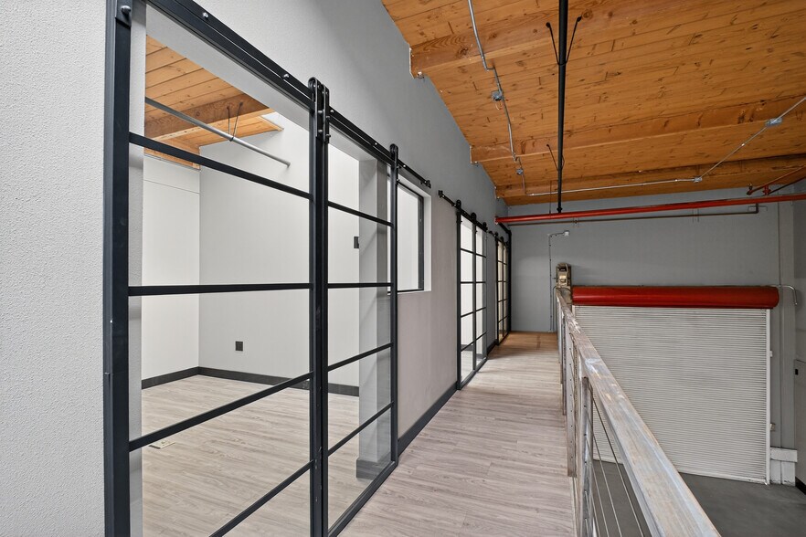 More Photos Of 4125 Market St, Ventura Light Manufacturing For Sale