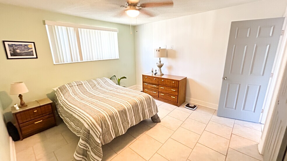 More Photos Of 320 N 3rd St, Flagler Beach Apartments For Sale