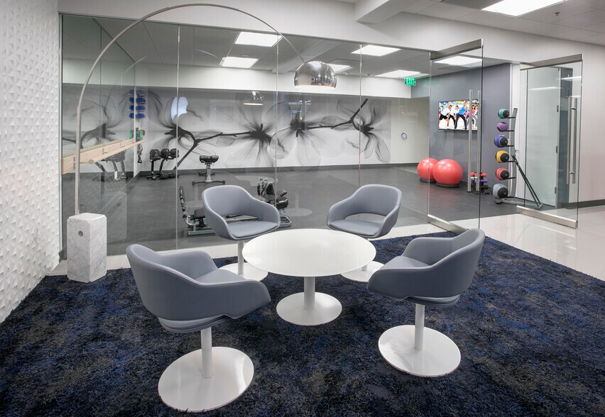 More Photos Of 1851 E 1st St, Santa Ana Office For Lease