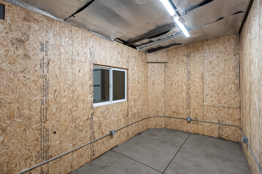 More Photos Of 5244 Vineland Ave, North Hollywood Loft Creative Space For Lease