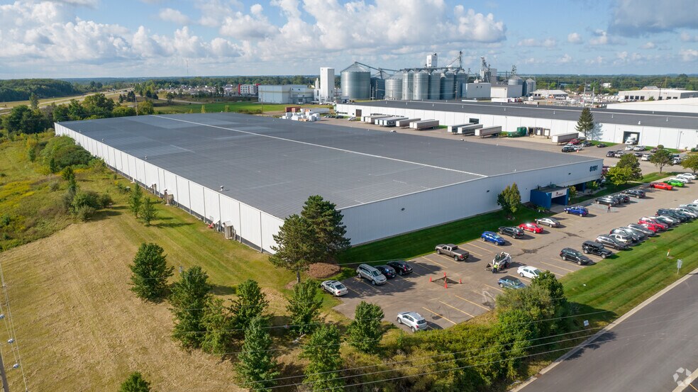 More Photos Of 8191 Logistic Dr, Zeeland Distribution For Lease
