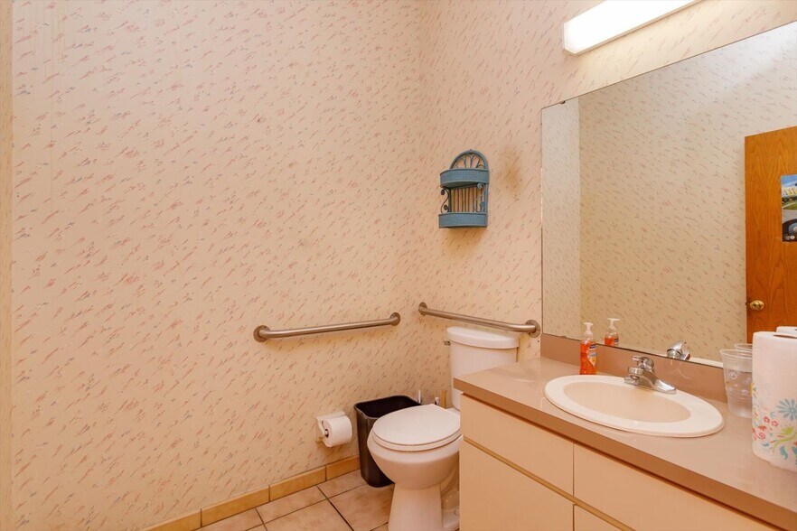 More Photos Of 200 N Thornton Ave, Orlando Office For Sale