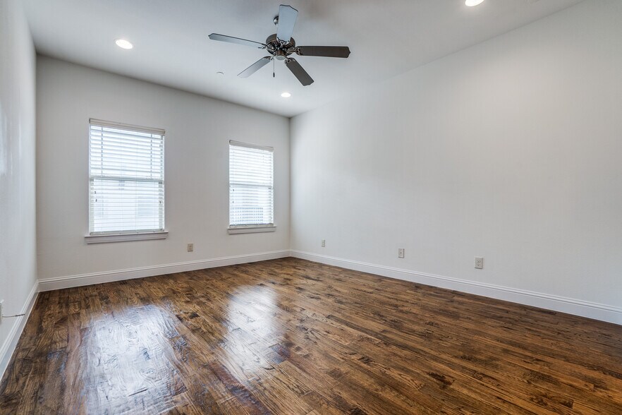 More Photos Of 6140 Oram St, Dallas Apartments For Sale