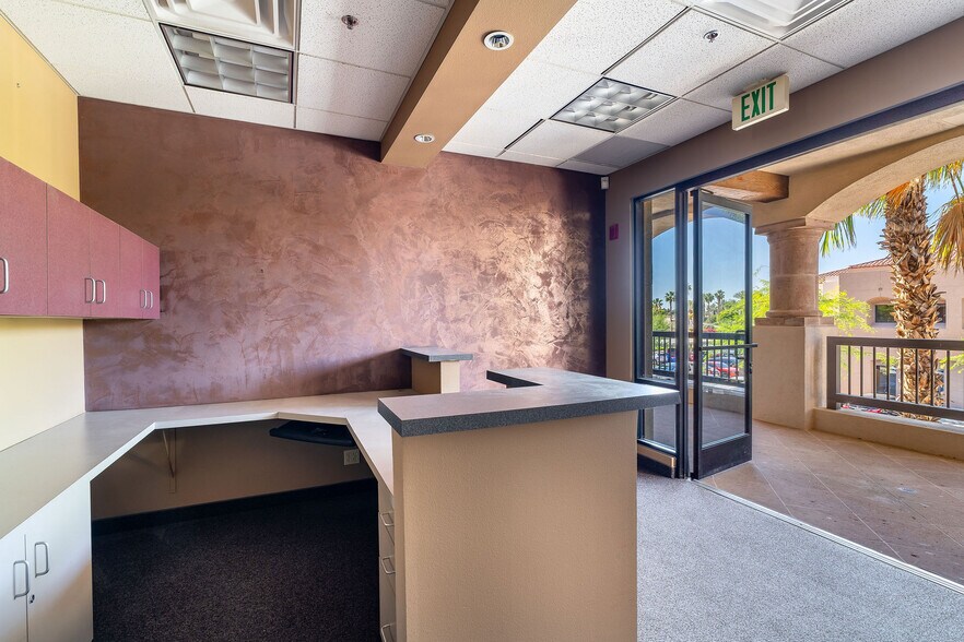 More Photos Of 47050 Washington St, La Quinta Medical For Lease