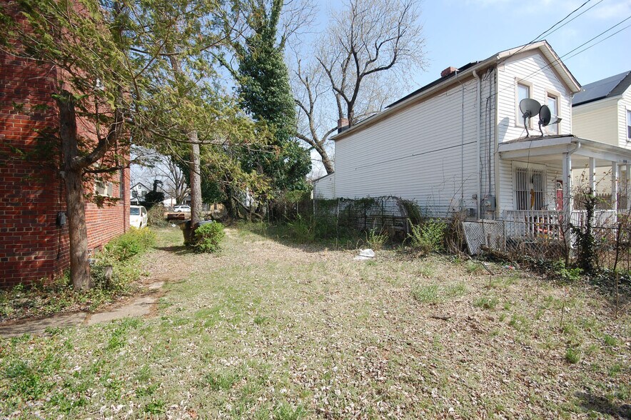 More Photos Of 1053 48th NE st, Washington Land For Sale