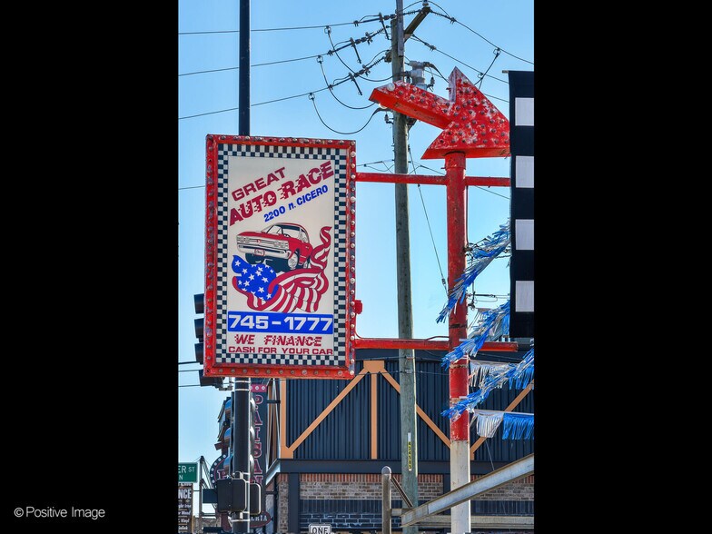 More Photos Of 2200 N Cicero Ave, Chicago Auto Dealership For Sale