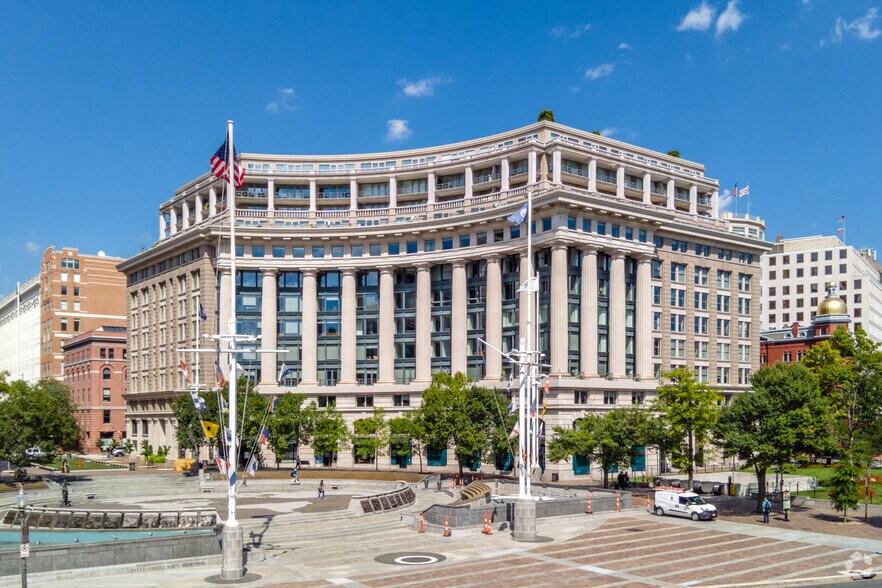 More Photos Of 701 Pennsylvania Ave NW, Washington Office For Lease