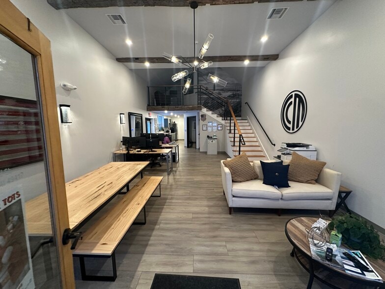 More Photos Of 118 N 3rd St, Grand Haven Office For Sale