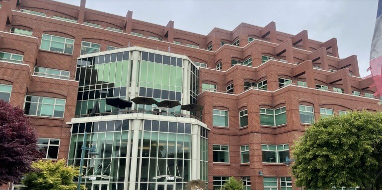 More Photos Of 5980 Horton St, Emeryville Research And Development For Lease