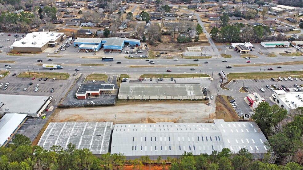 More Photos Of 3160 Mcfarland Blvd, Northport Warehouse For Sale