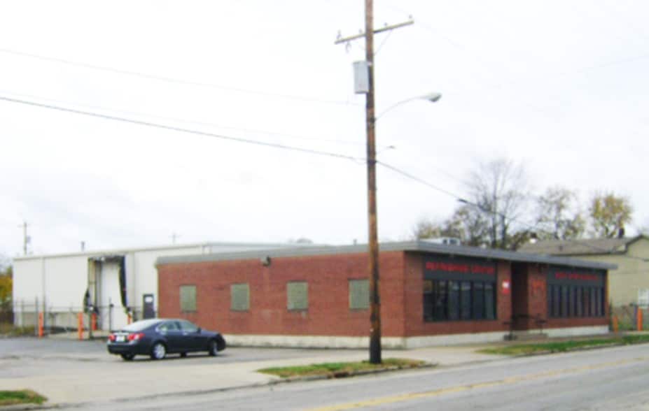 Primary Photo Of 611 Maple Ave, Hamilton Storefront For Lease