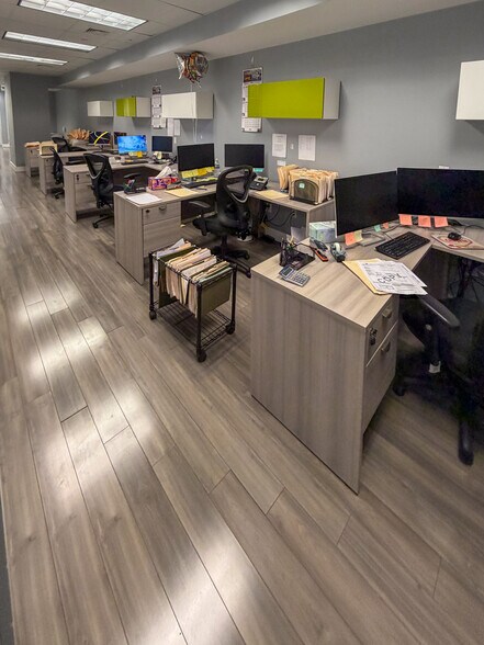 More Photos Of 5902 14th Ave, Brooklyn Office For Sale