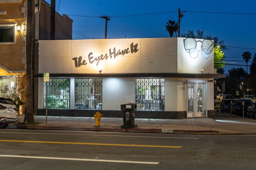 More Photos Of 13831 Ventura Blvd, Sherman Oaks Storefront For Sale