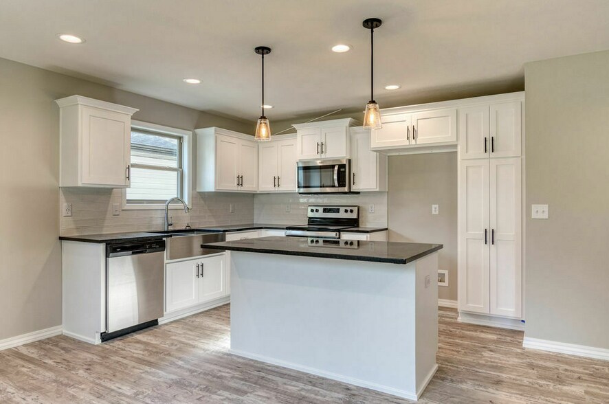 More Photos Of , Springfield Specialty For Sale