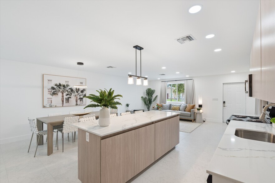 More Photos Of 1212 NW 6th Ct, Fort Lauderdale Apartments For Sale