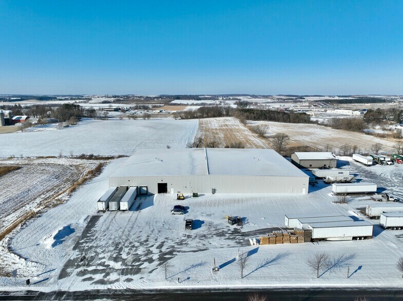 More Photos Of 2700 Alreich Ave, Baldwin Service For Sale