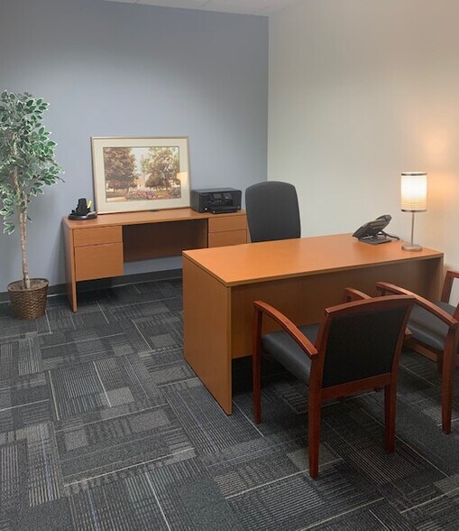 More Photos Of 101 W Ohio St, Indianapolis Coworking Space