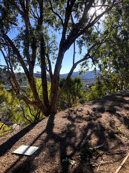 More Photos Of 5700 Corsa Ave, Westlake Village Unknown For Lease
