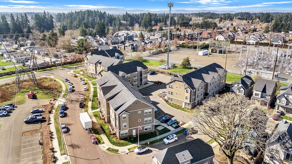 More Photos Of 421 NE 80th Ave, Hillsboro Apartments For Sale