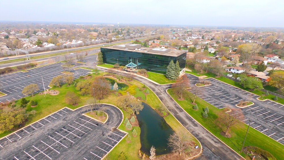 More Photos Of 3800 N Wilke Rd, Arlington Heights Office For Sale