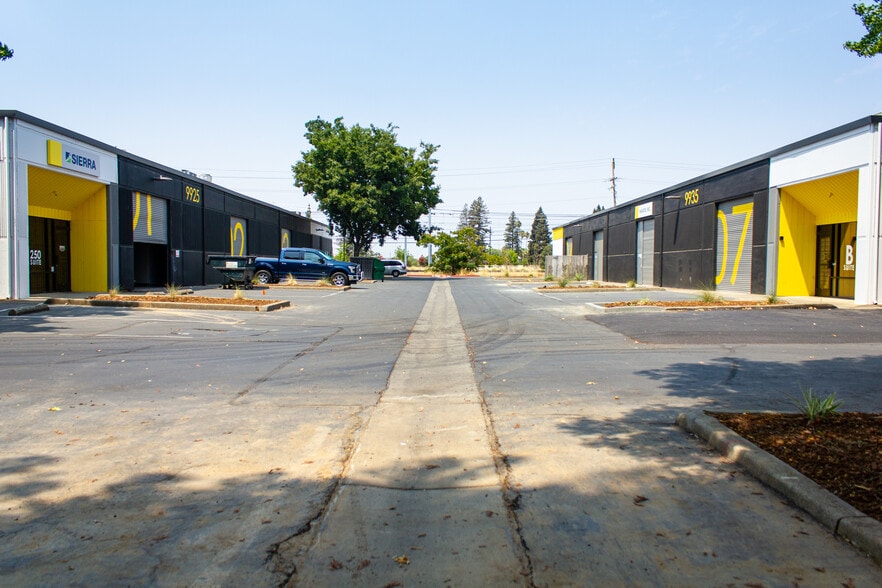 More Photos Of 9935 Horn Rd, Sacramento Warehouse For Lease