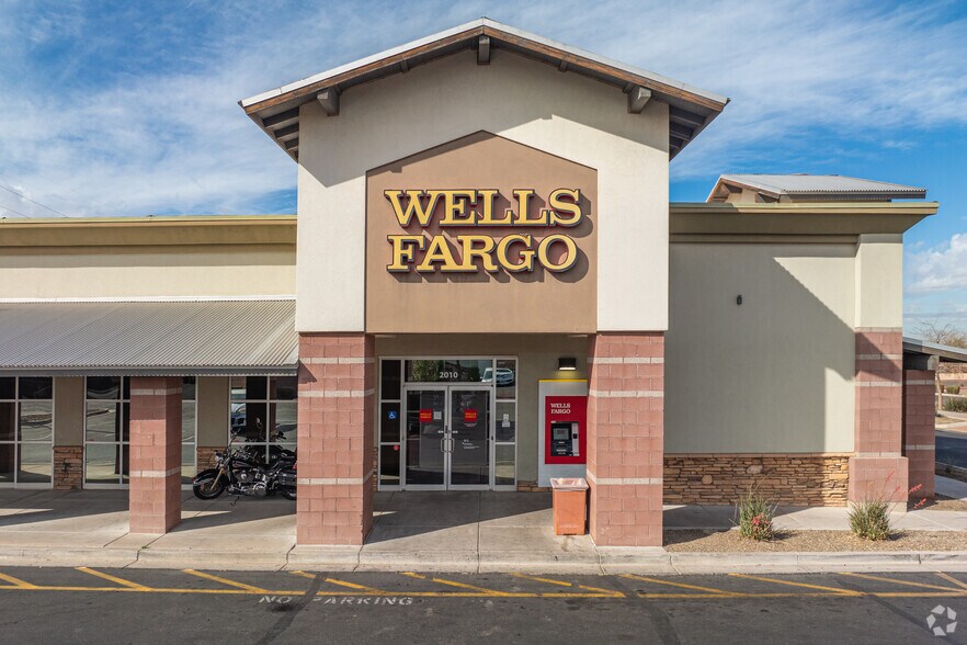 More Photos Of 1976 W Baseline Rd, Phoenix Storefront For Lease