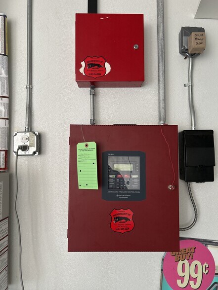 More Photos Of 4451 Austin Blvd, Island Park General Retail For Lease