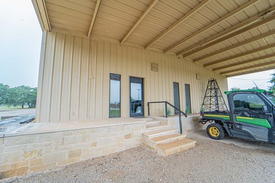 More Photos Of 3316 US Highway 180 W, Breckenridge Office For Sale