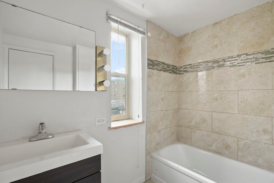 More Photos Of 80 S Washington St, Denver Apartments For Sale