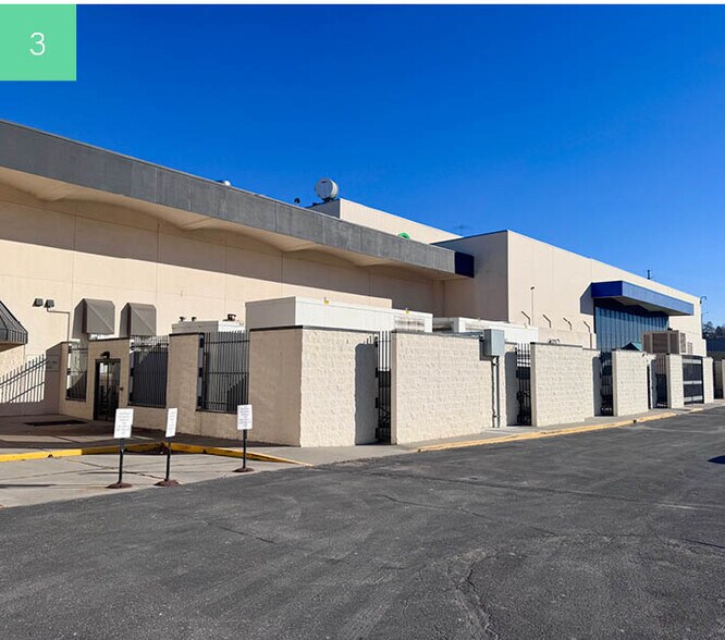 More Photos Of 1001 Fort Crook Rd N, Bellevue Flex For Sale