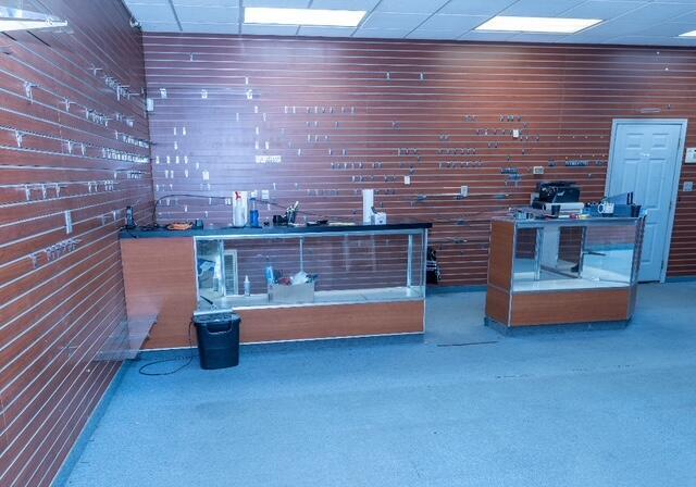 More Photos Of 13155 Trenton Rd, Southgate Freestanding For Sale