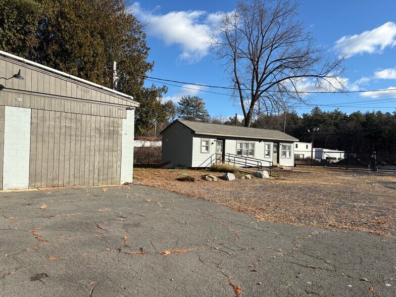 More Photos Of 201 Daniel Shays Hwy, Athol Flex For Sale