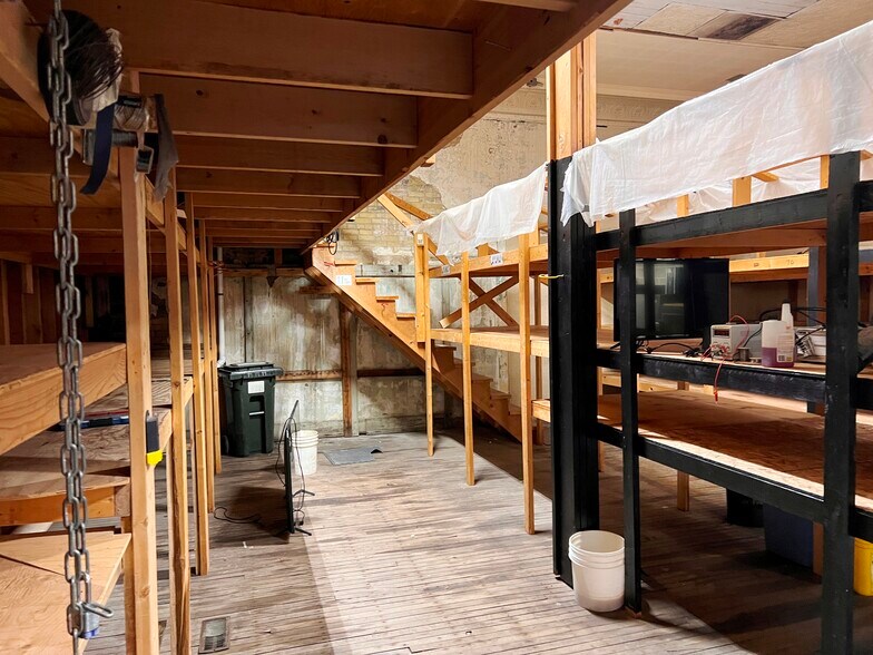 More Photos Of 704 Front St, Brainerd Storefront Retail Residential For Sale