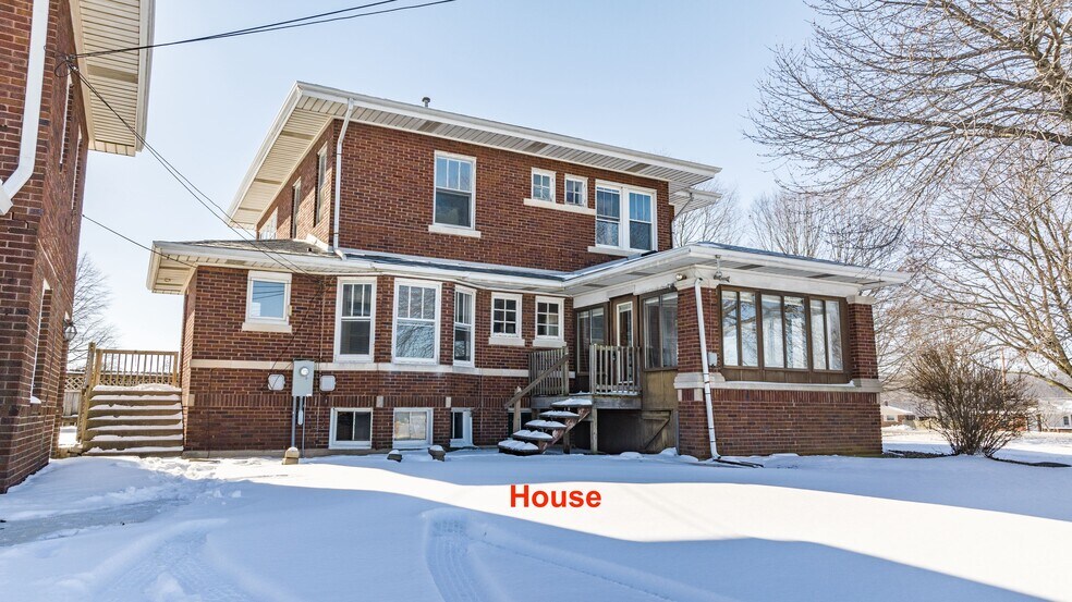 More Photos Of 8758 IN-9, Pendleton Light Manufacturing For Sale