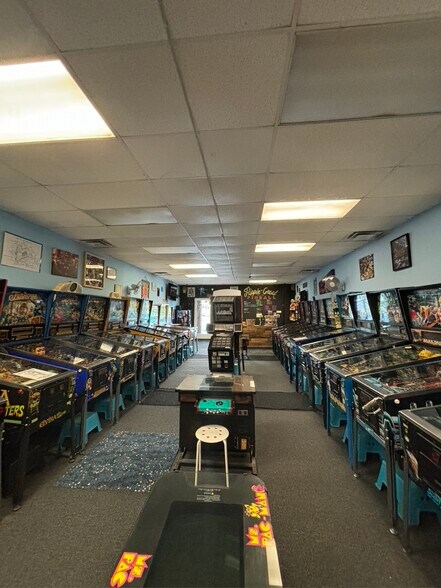 More Photos Of 632 Railroad Sq, Tallahassee General Retail For Lease