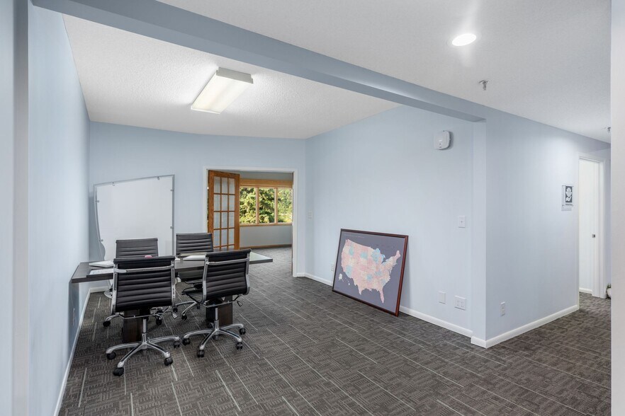 More Photos Of 7815 Telegraph Rd, Bloomington Office For Sale