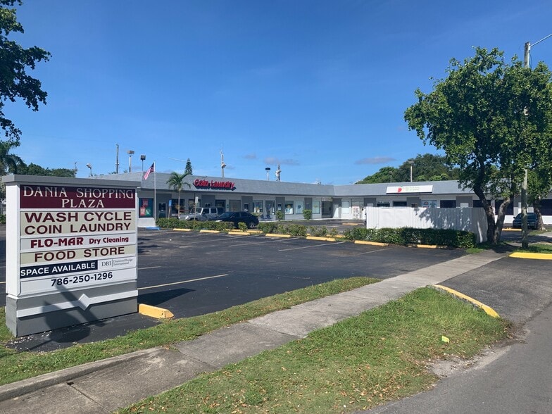 More Photos Of 265 S Federal Hwy, Dania Beach Storefront For Sale