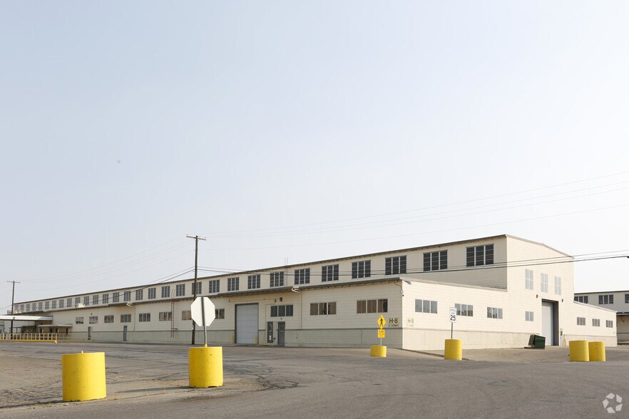 More Photos Of 1500 S 300 W, Clearfield Warehouse For Lease
