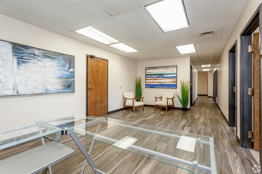 More Photos Of 9725 E Hampden Ave, Denver Unknown For Lease