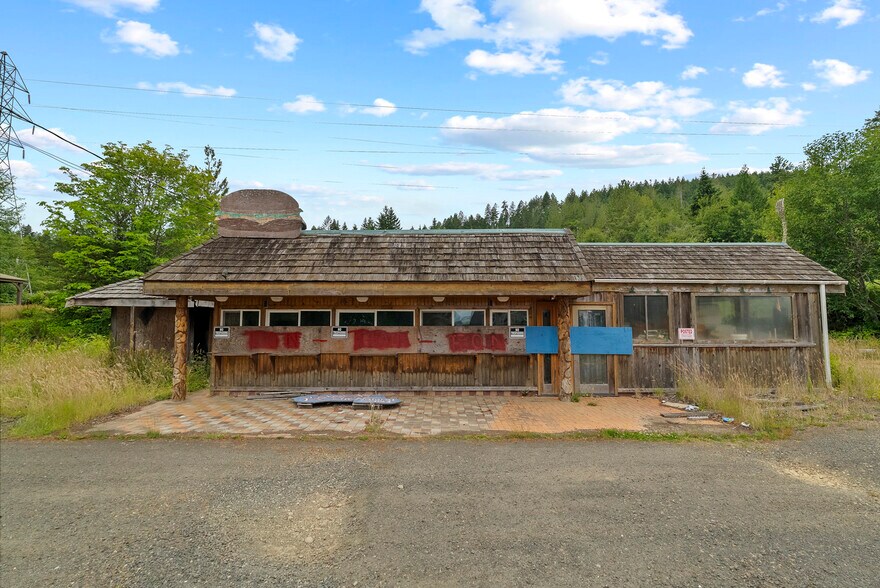More Photos Of 21391 N US Highway 101, Shelton General Retail For Sale
