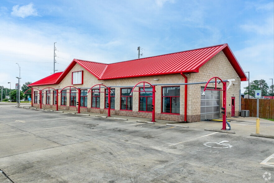 More Photos Of 4311 N State Line Ave, Texarkana Carwash For Sale