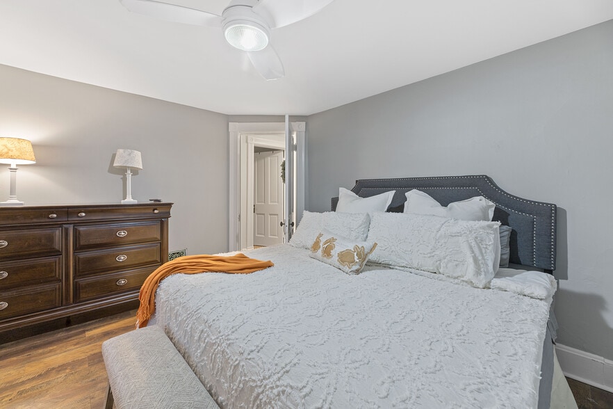 More Photos Of , Mason Specialty For Sale