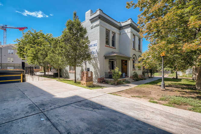 More Photos Of 1719 Emerson St, Denver Office For Lease