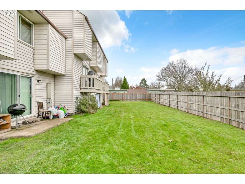 More Photos Of 2135 NW Highland Dr, Corvallis Apartments For Sale