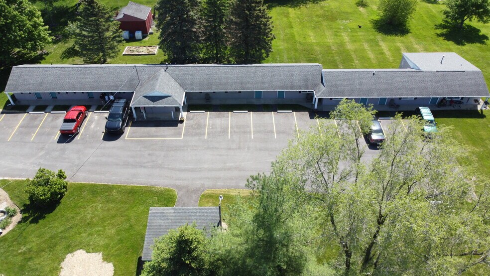 More Photos Of 9810 E Lansing Rd, Durand Hotel For Sale