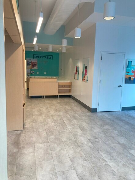 More Photos Of 937-945 Flatbush Ave, Brooklyn Storefront Retail Office For Lease